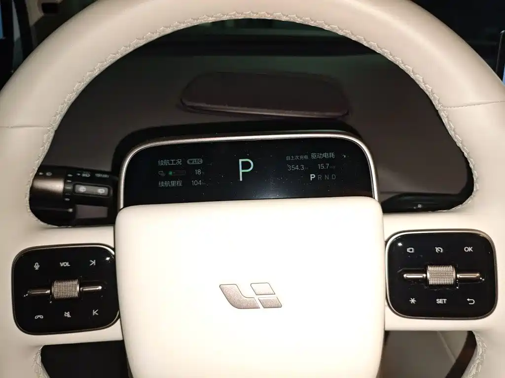 Li Auto Li i8 2025 2025 Standard Edition