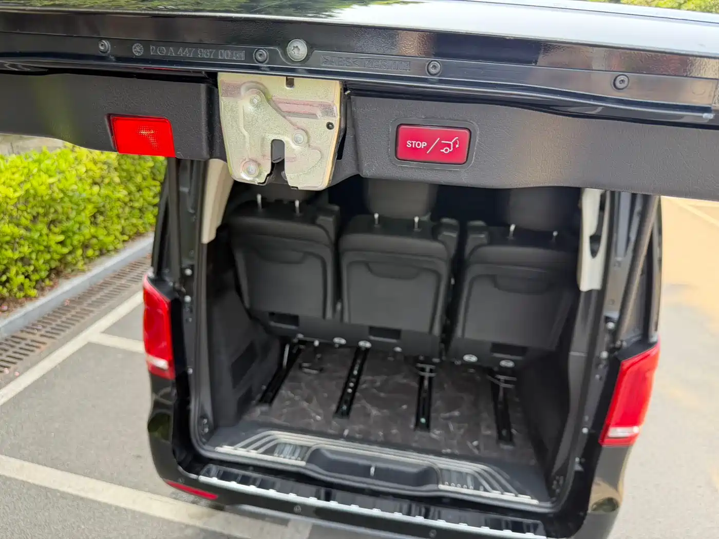 Mercedes-Benz V-Class 2022 V 260 L Long Wheelbase Luxury Edition фото 25