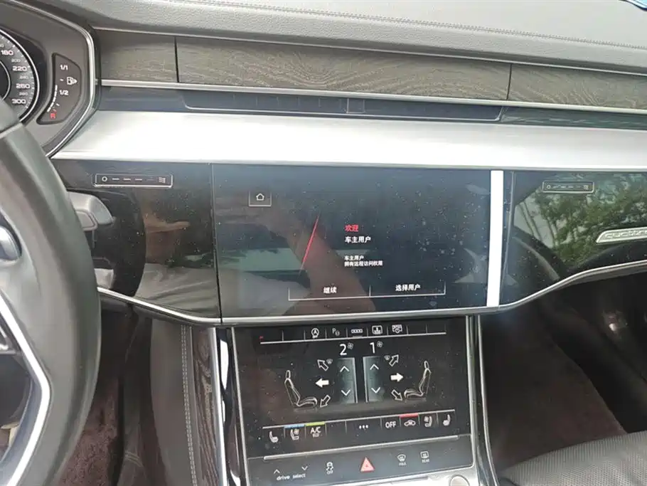 Audi A8 2023 A8L 50 TFSI quattro Exclusive фото 13