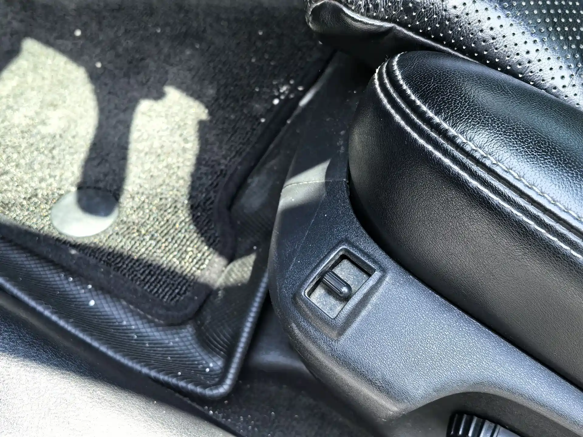 Фото 23 - Infiniti Q50L