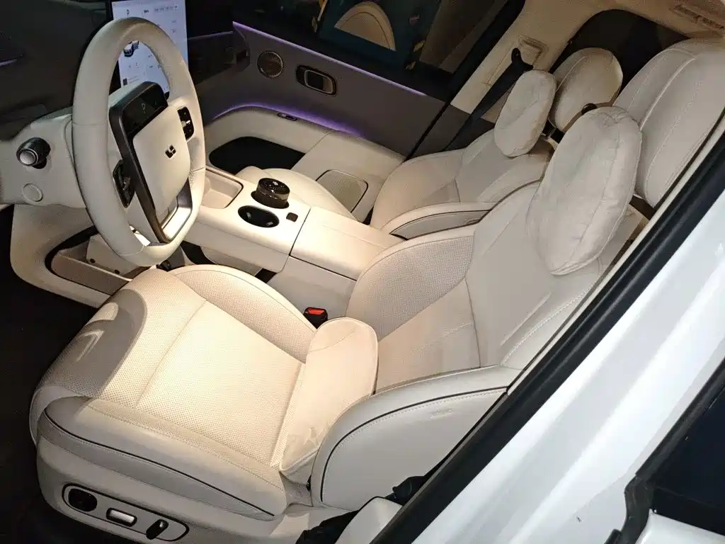 Li Auto Li i8 2025 2025 Standard Edition