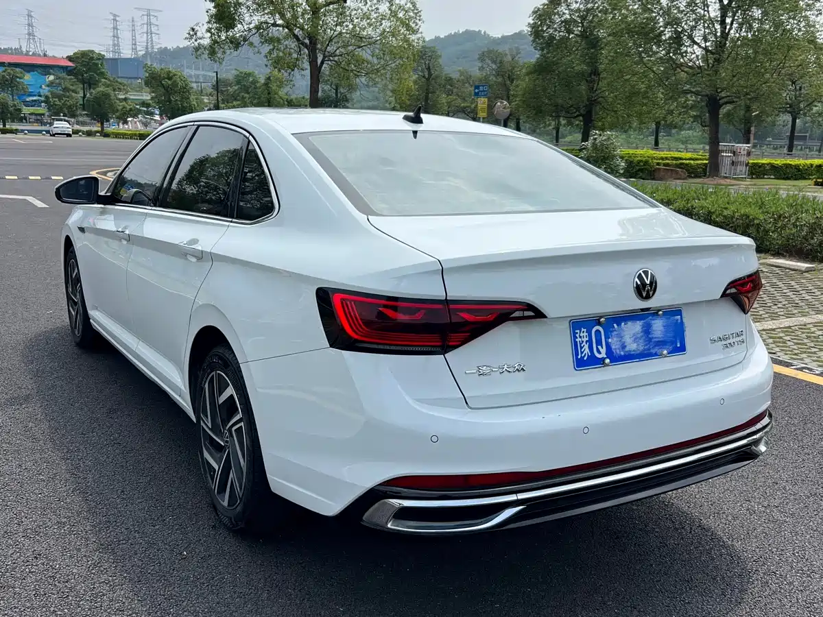 Volkswagen Sagitar 2023 300TSI DSG Surpassing Edition фото 5