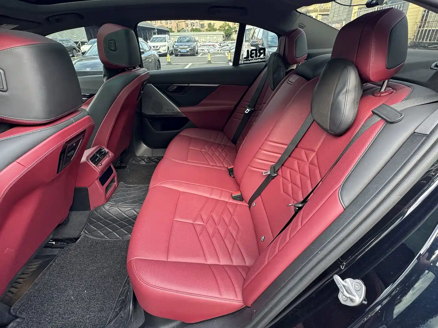 BMW i5 2024 2024 eDrive 35L Premium Model M Sport Package