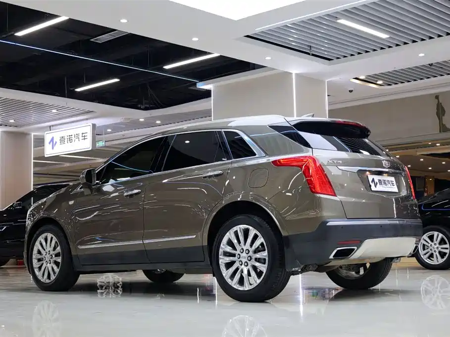 Cadillac XT5 2016 28T AWD Platinum Edition фото 5