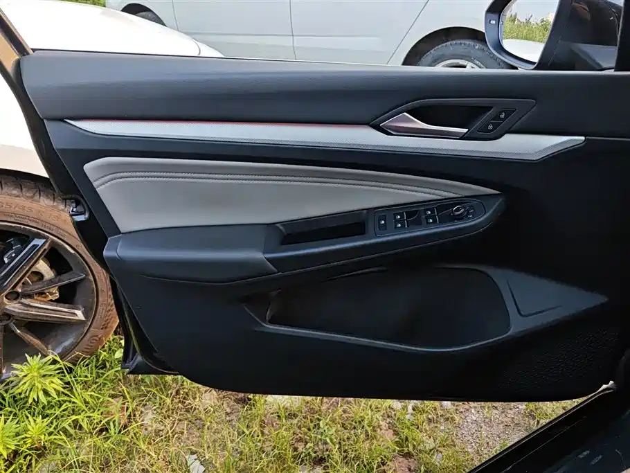Volkswagen Golf 2021 280TSI DSG Pro фото 7