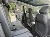 صورة 9 - Peugeot 5008