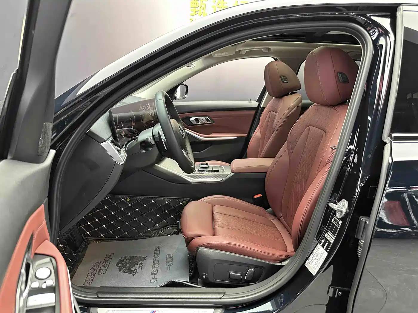 BMW 3 Series 2024 325Li M Sport Shadowline Package фото 5