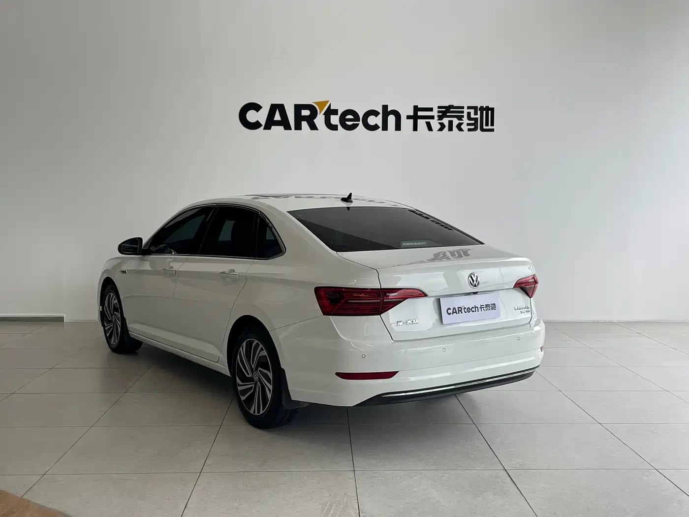 Volkswagen Sagitar 2022 280TSI DSG Surpassing Edition фото 5