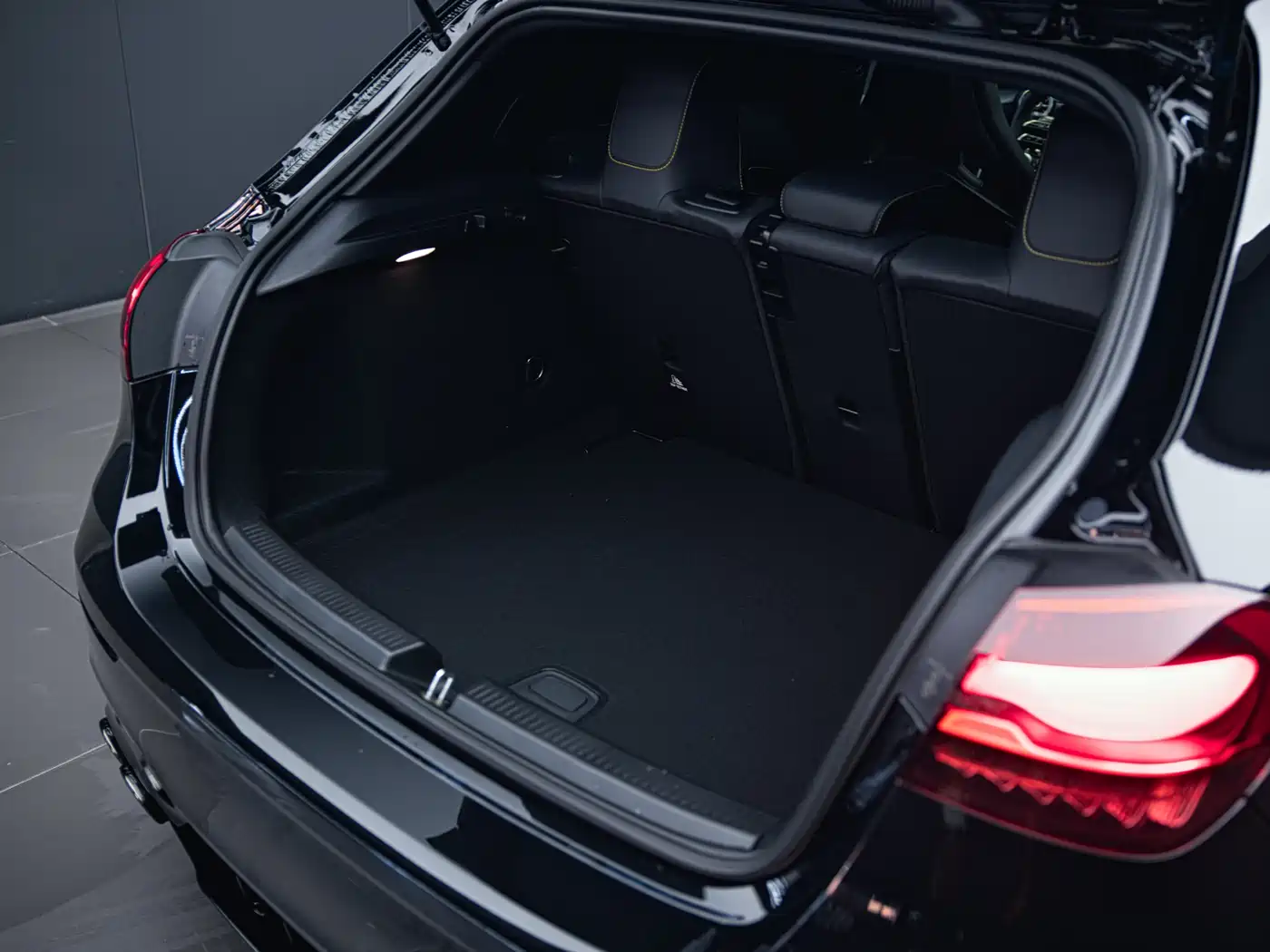 Mercedes-Benz A-Class AMG (Import) 2024 Facelift AMG A 45 S 4MATIC+ фото 24