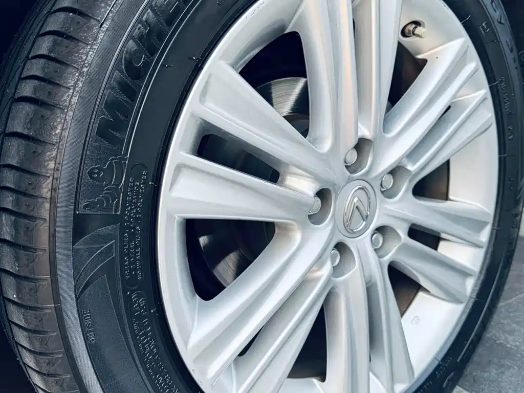 Lexus ES 2014 250 Elite Edition фото 9