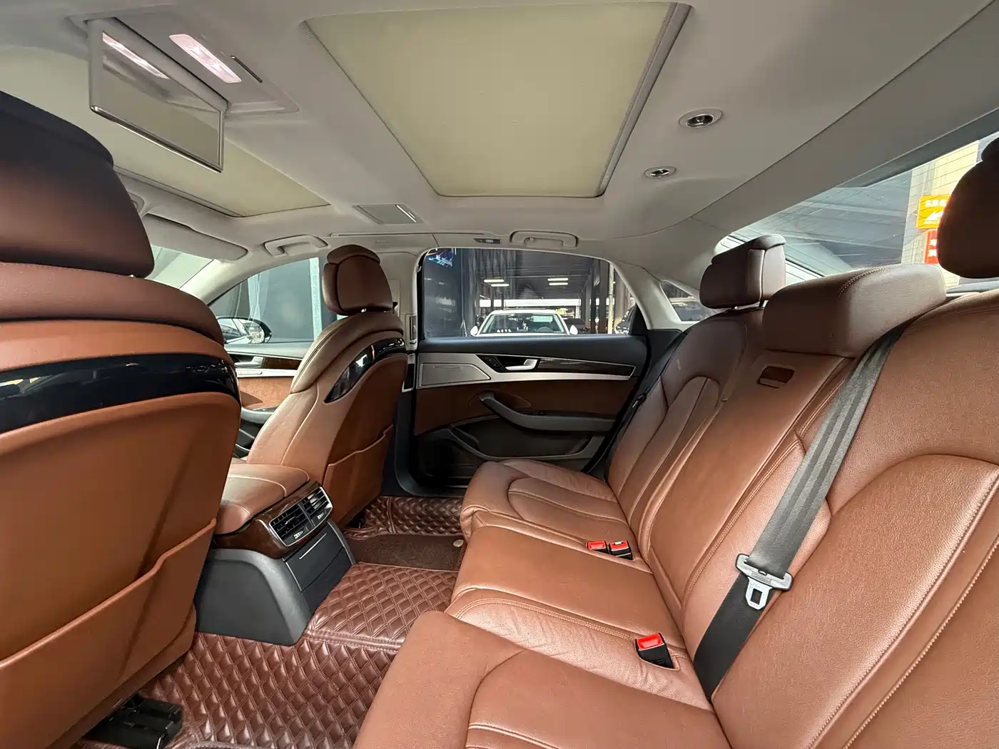 Audi A8 2014 A8L 45 TFSI quattro Comfort фото 10