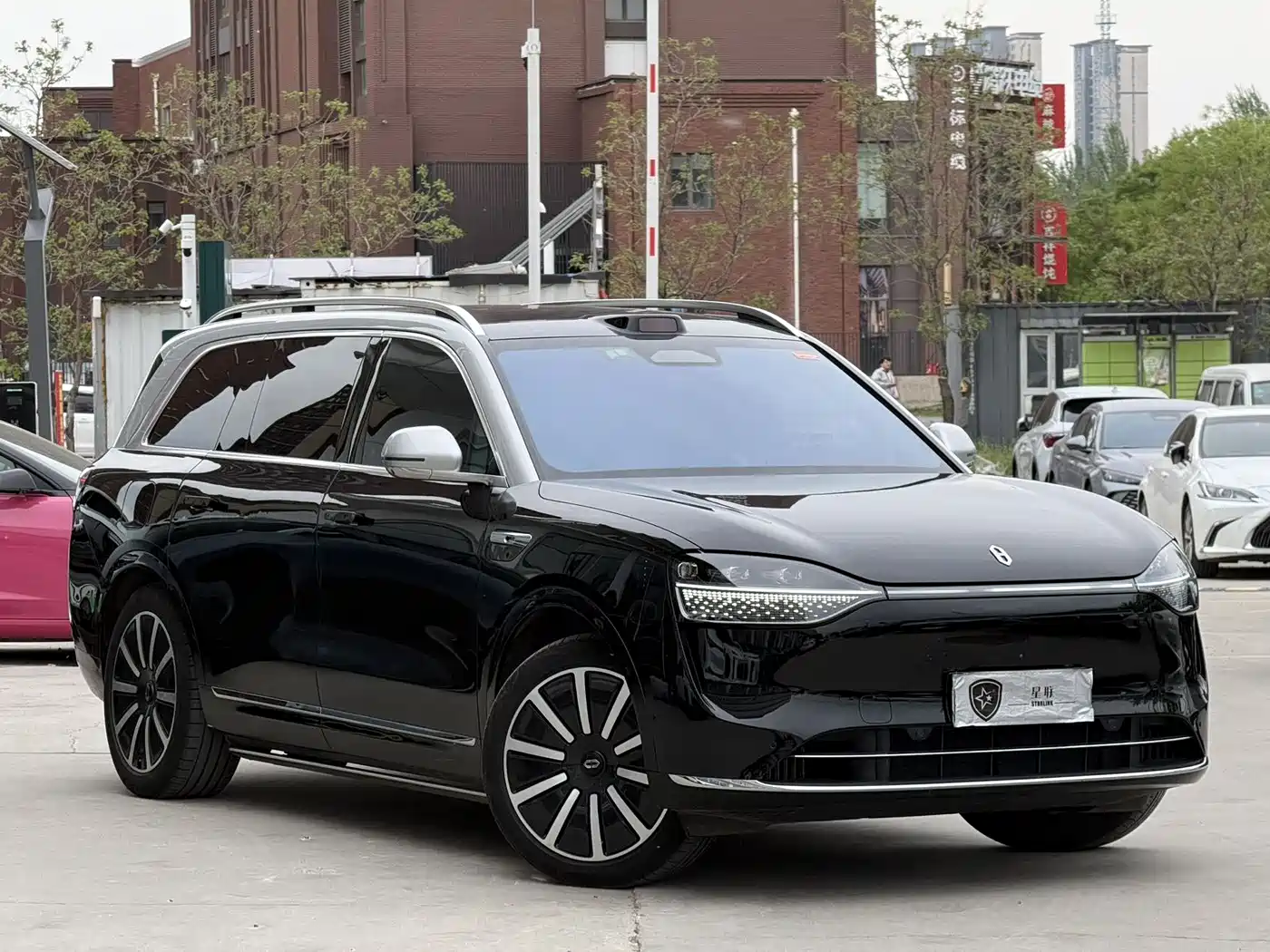 AITO Wenjie AITO M9 2024 Range Extender Max Edition 42kWh 6-seater фото 3