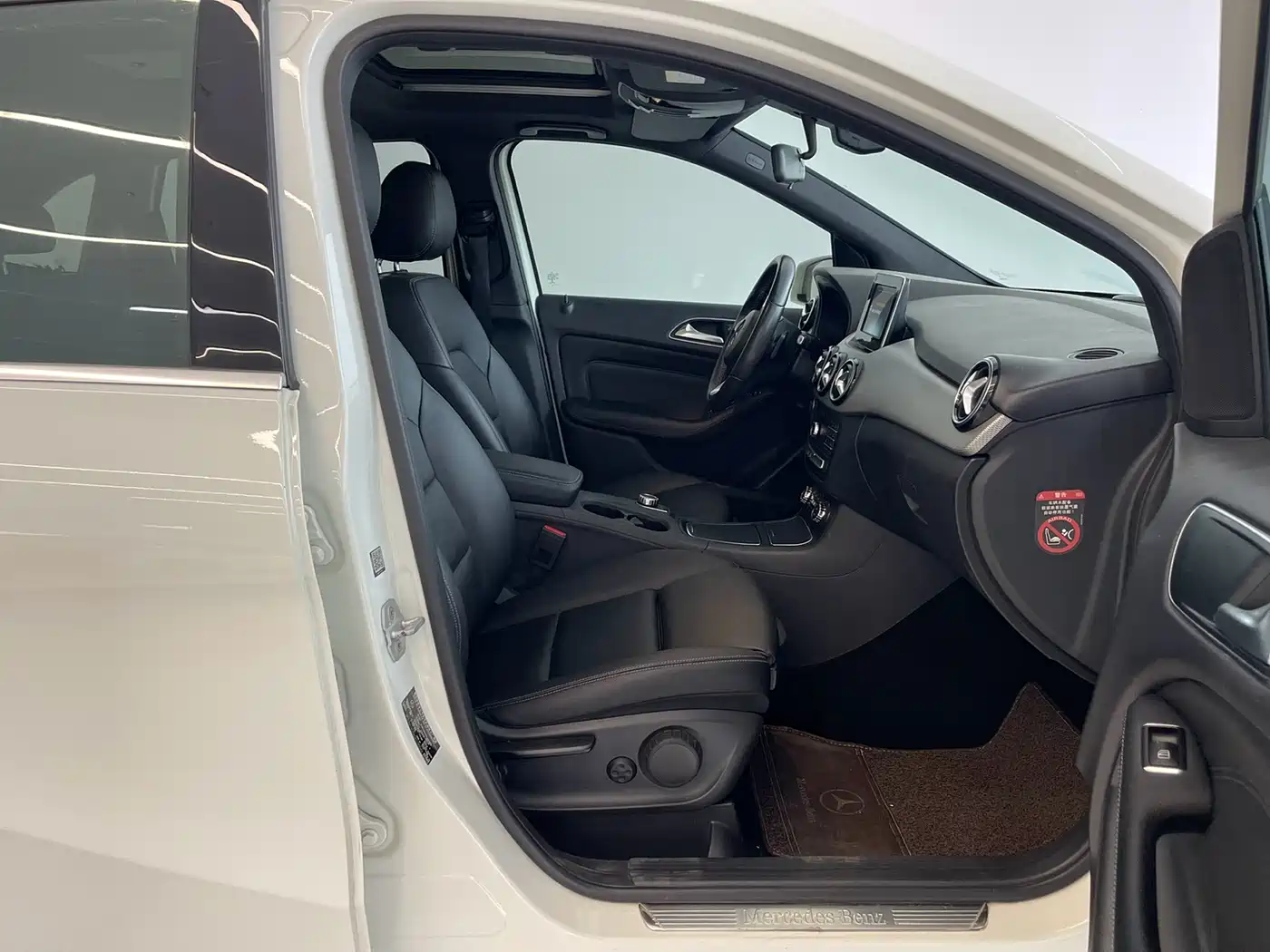 Mercedes-Benz B-Class 2015 B 200 Style фото 7