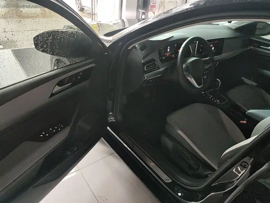 Volkswagen Lavida 2023 280TSI DSG Comfort Edition фото 16
