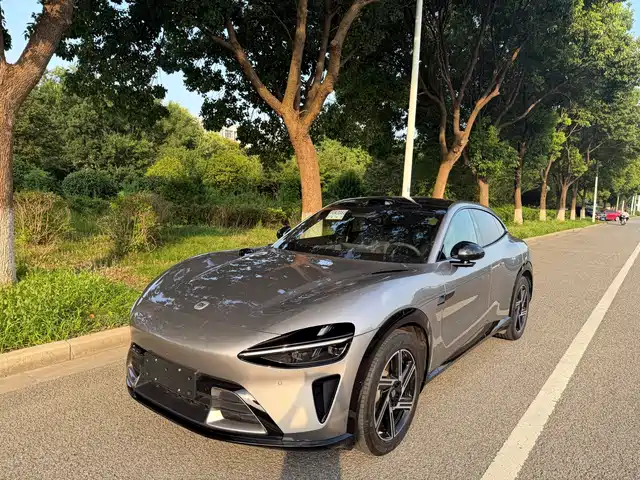 Xiaomi Auto Xiaomi YU7 2025