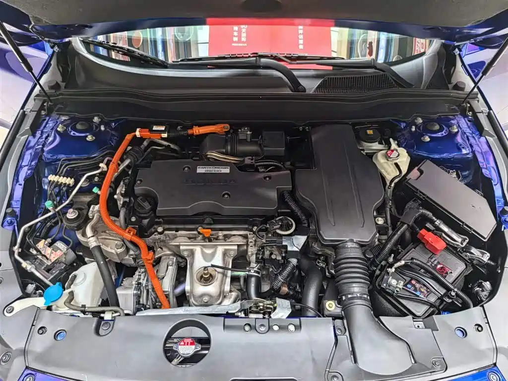 Фото 24 - Honda Accord