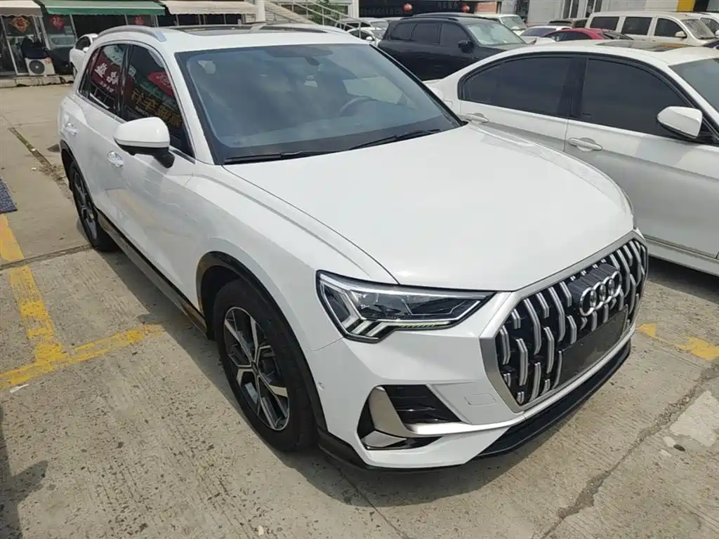 Audi Q3 2024 35 TFSI Fashion Elegance фото 4