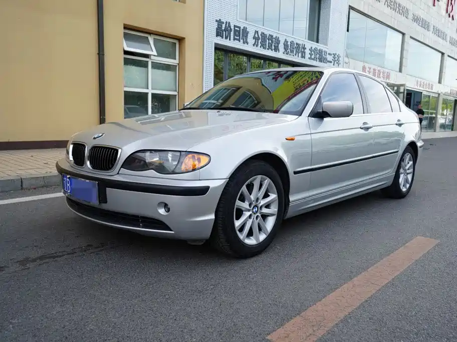 Фото 1 - BMW 3 Series