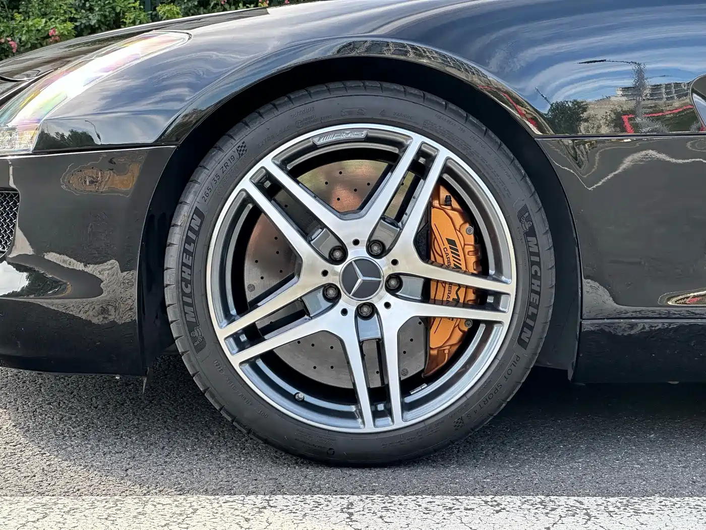 Mercedes-Benz SLS AMG 2011 2011 SLS AMG