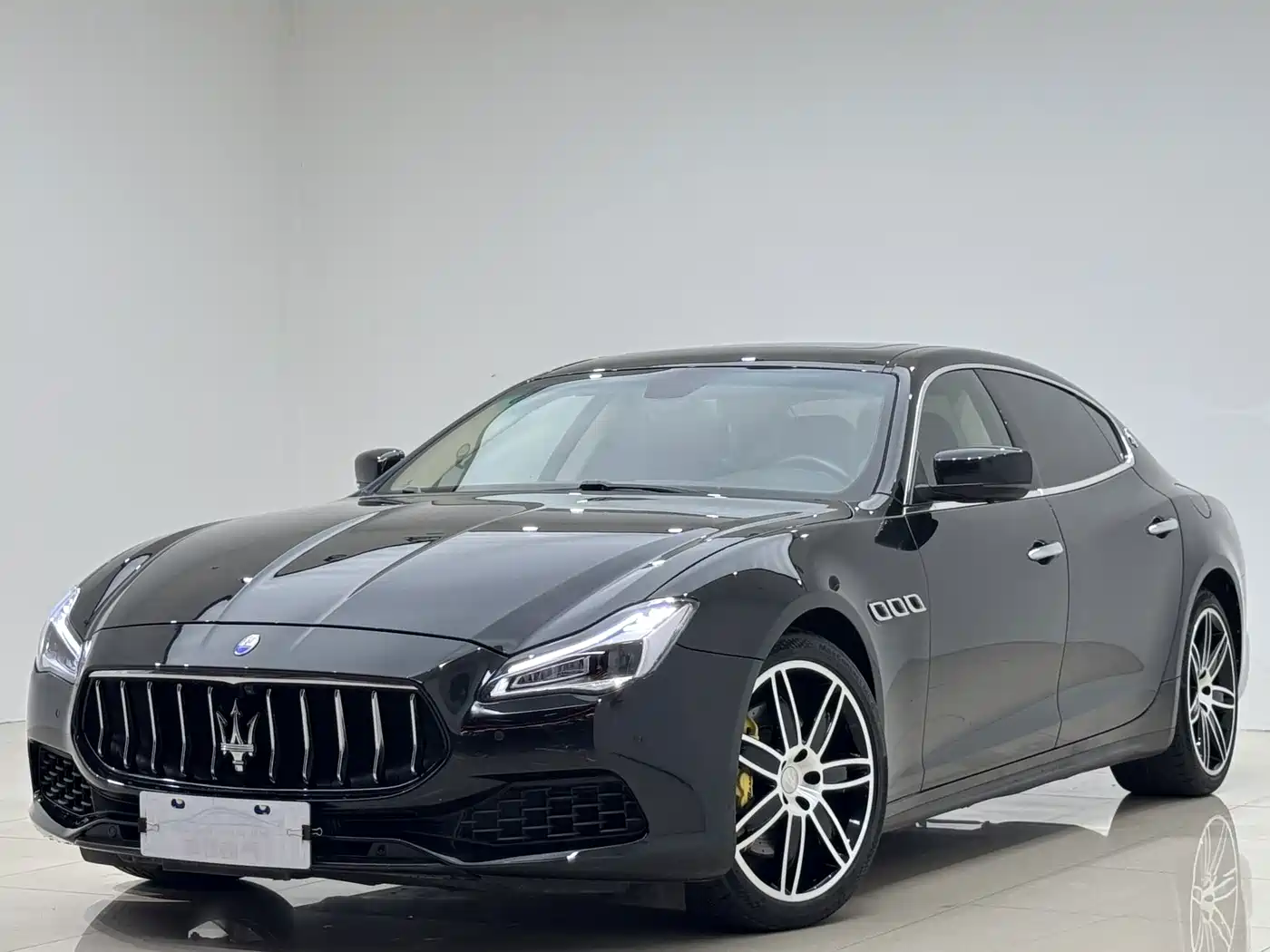 Maserati Quattroporte 2013 — пригон из Китая