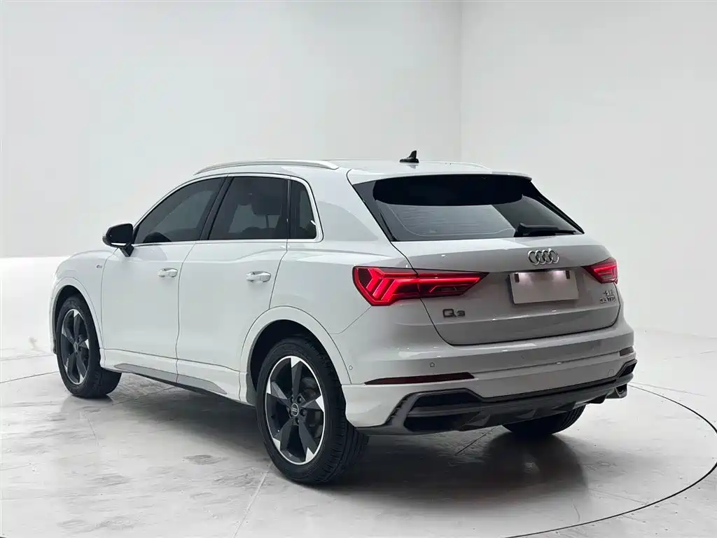 Audi Q3 2022 35 TFSI Fashion Dynamic фото 4