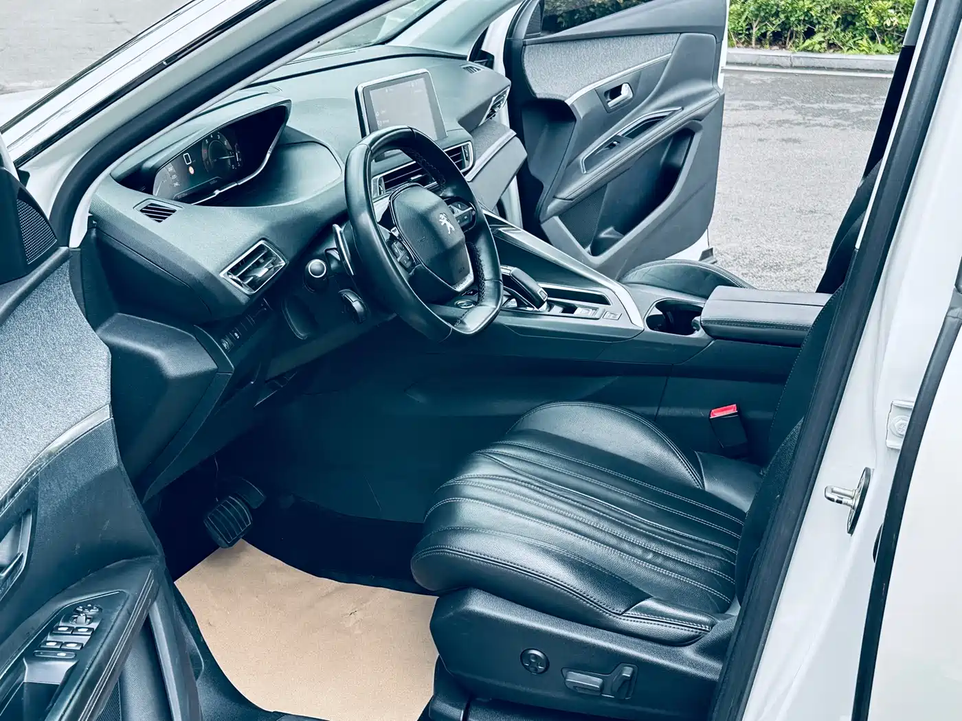 Peugeot 4008 2017 350THP Luxury Edition фото 9