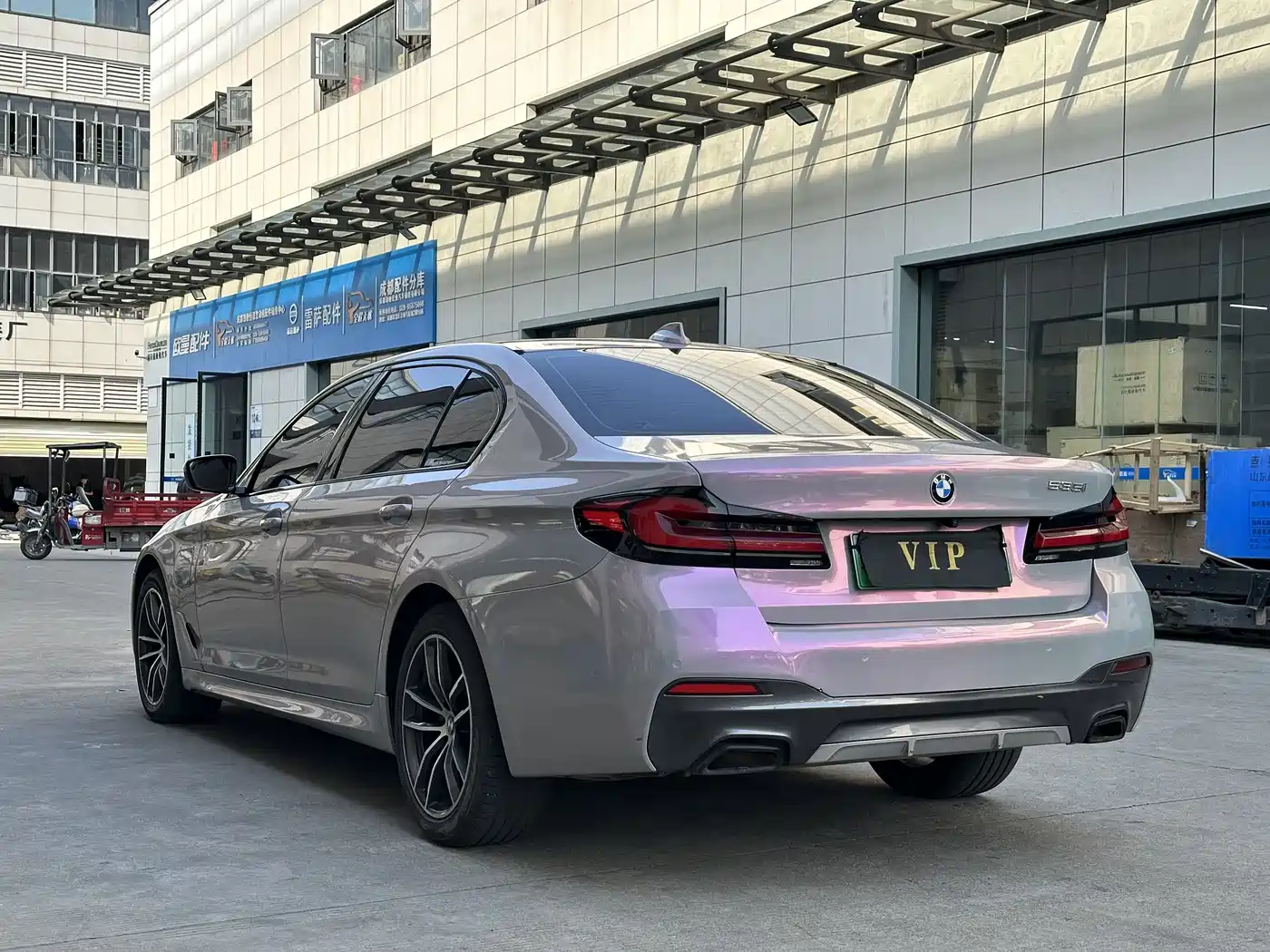 BMW 5 Series New Energy 2021 535Le M Sport Package фото 4