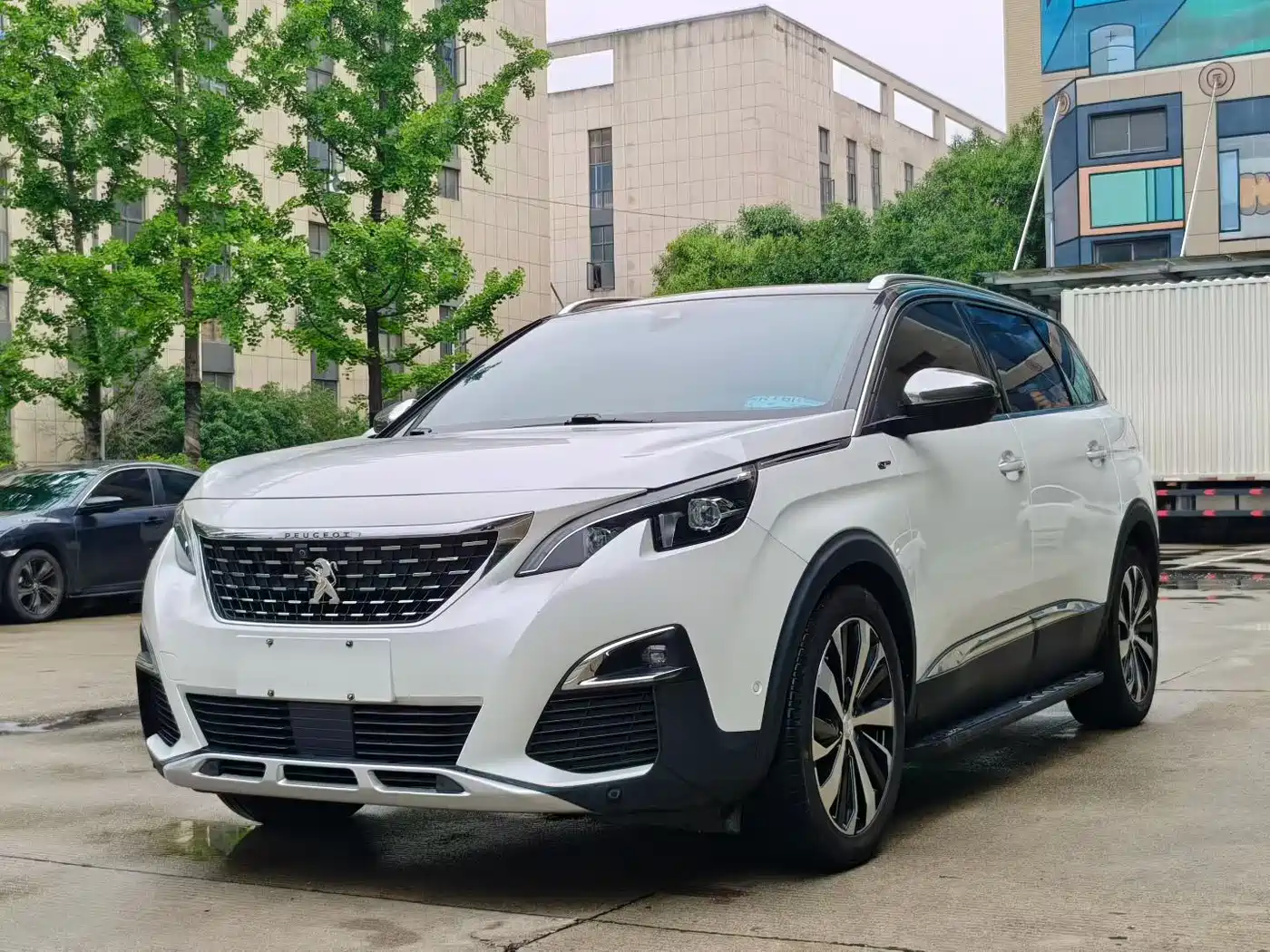 Peugeot 5008 2017 380THP 7-Seater Luxury GT Edition