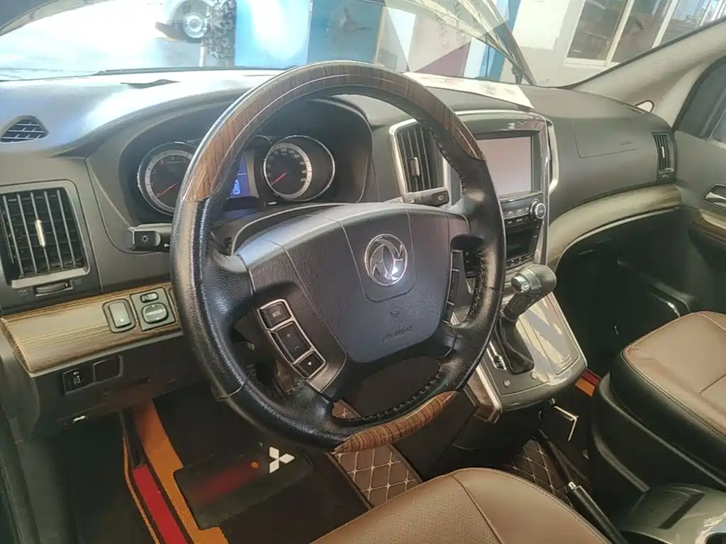 Dongfeng Fengxing Fengxing CM7 2016 2016 2.0T Automatic Luxury