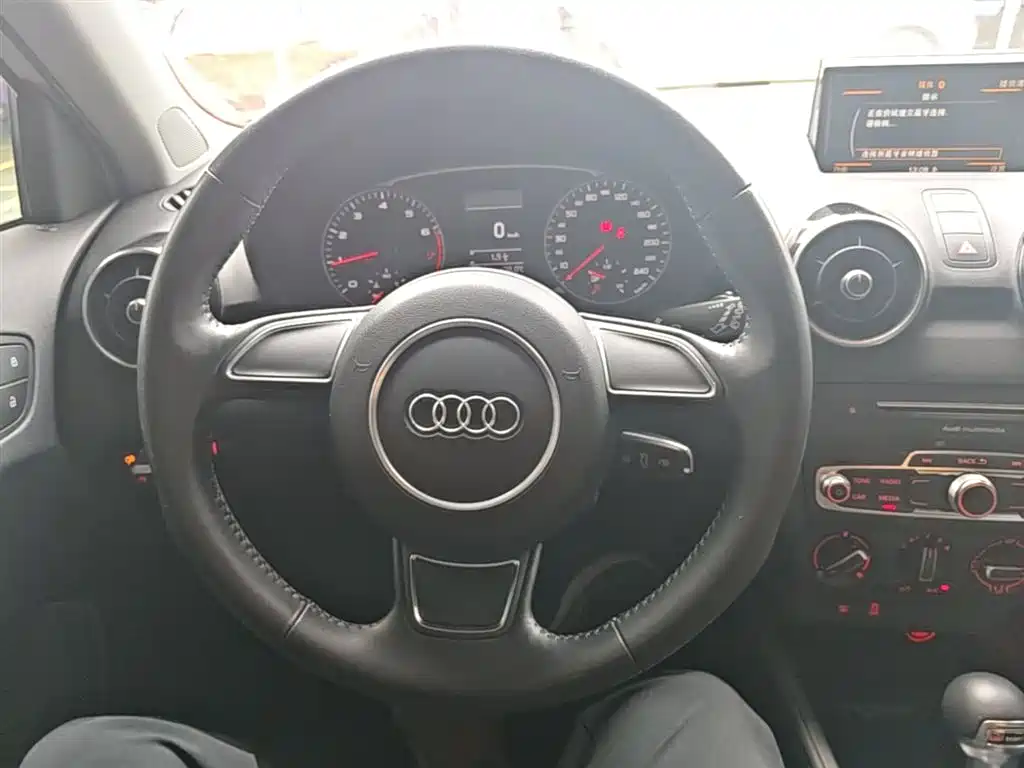 Audi A1 2016 30 TFSI Sportback Design Style Edition фото 11