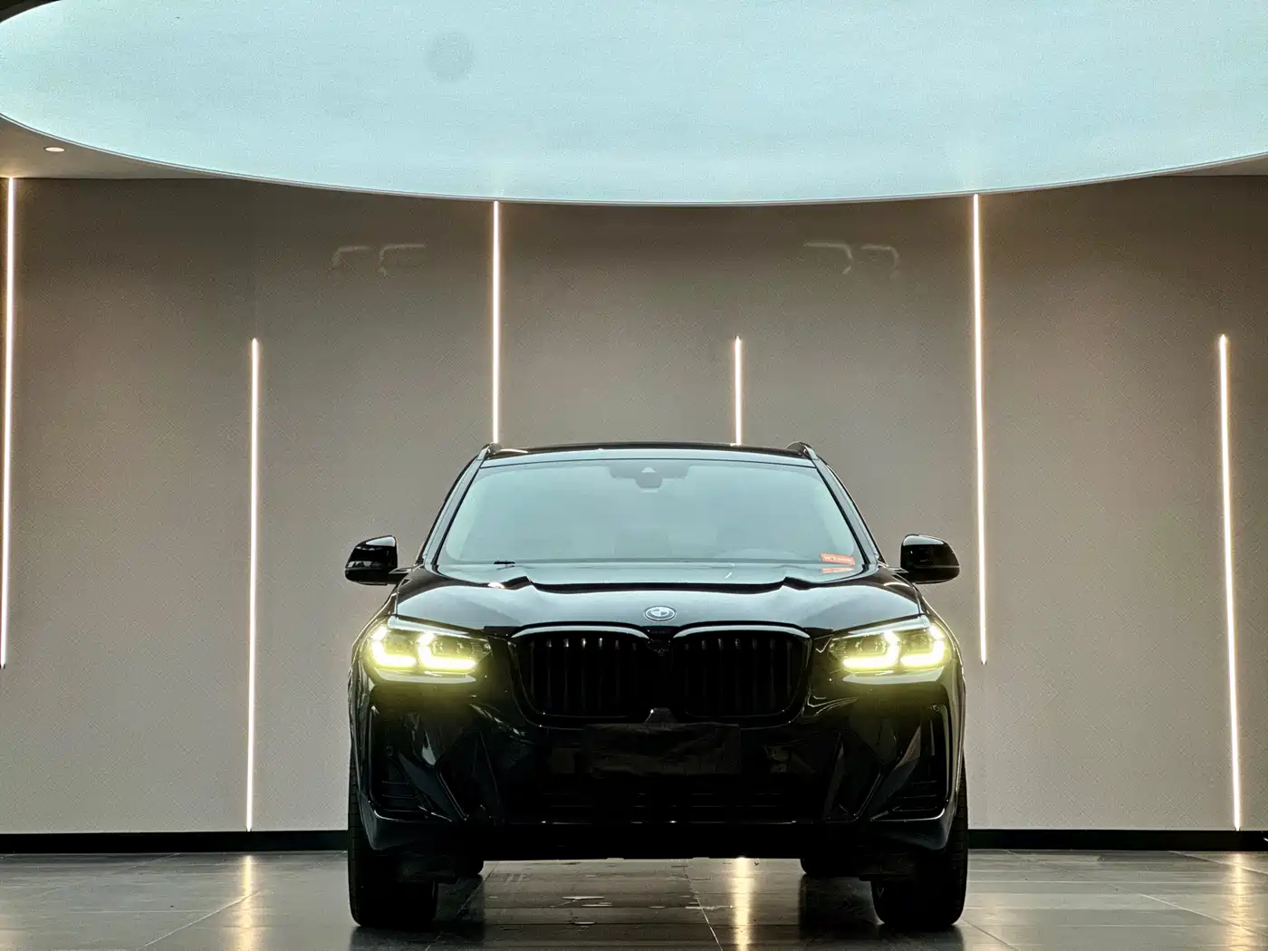 BMW X3 2022 Facelift xDrive30i Leading M Shadow Edition фото 2