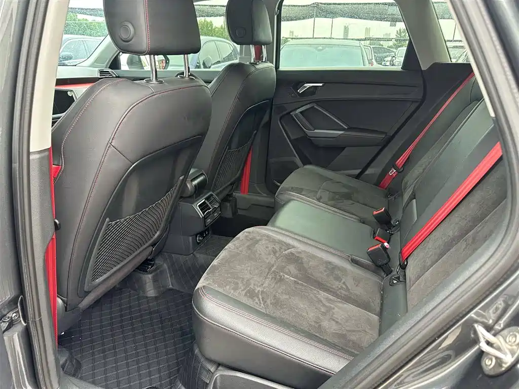 Audi Q3 2021 35 TFSI Fashion Sport фото 7