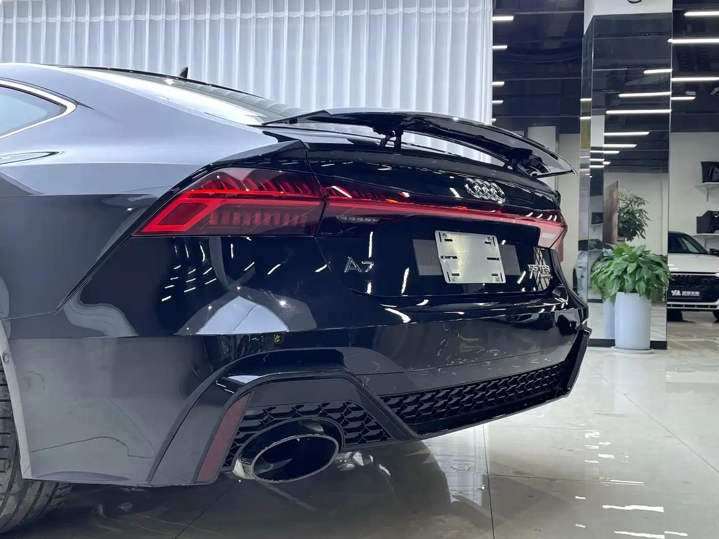 Audi A7 2024 55 TFSI quattro Exclusive фото 18