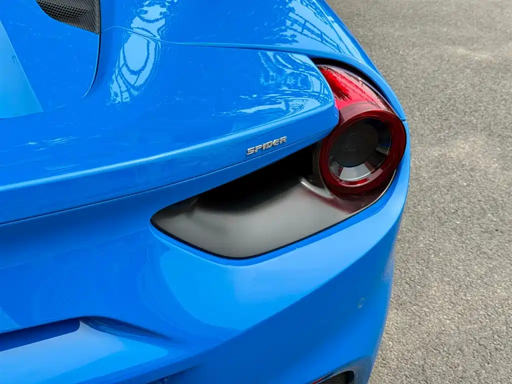 Ferrari 488 2019 2015 488 Spider
