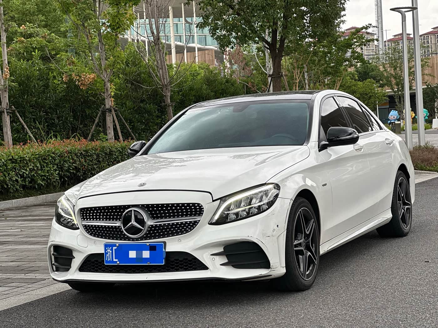 Mercedes-Benz C-Class
