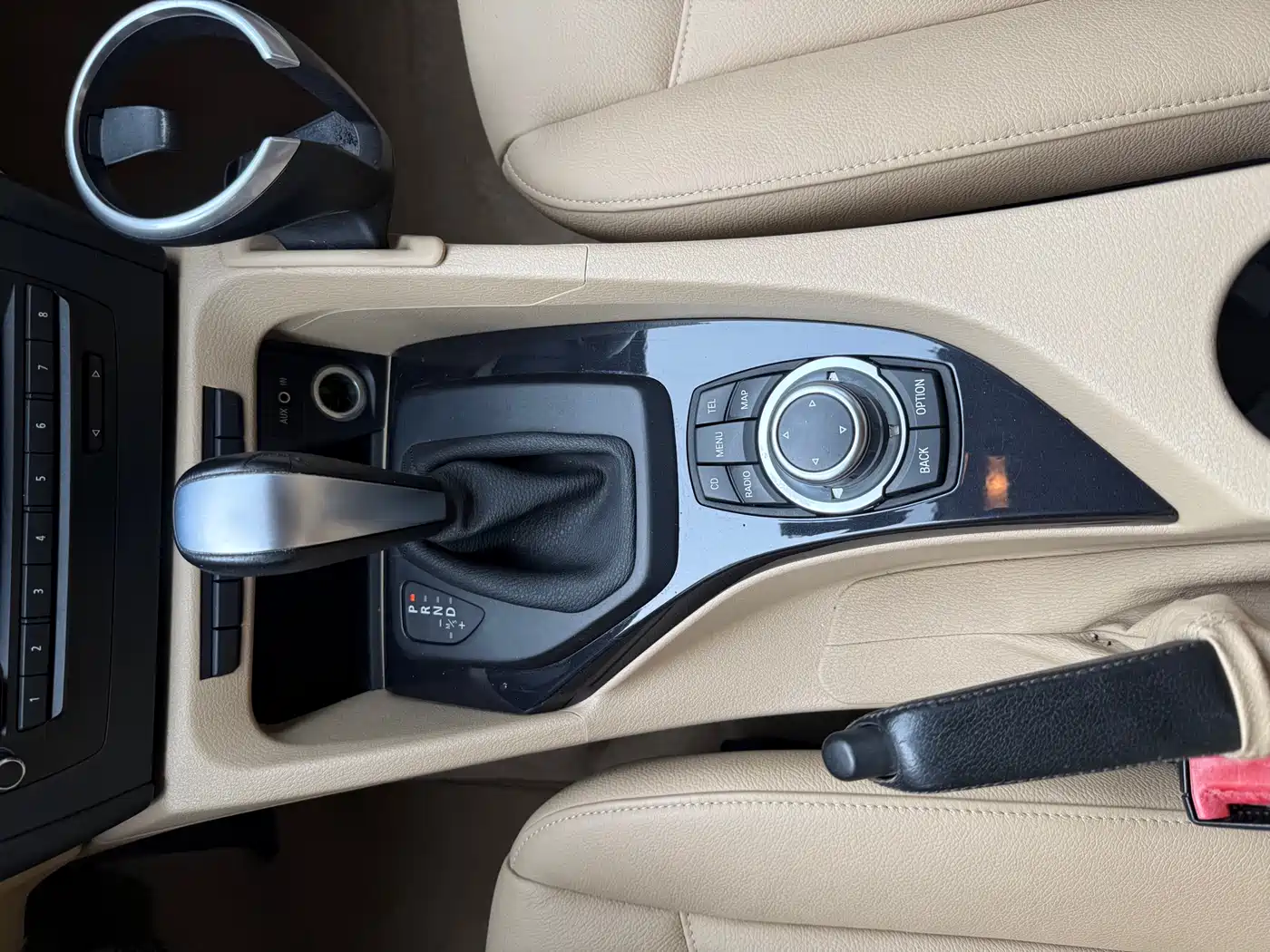 BMW X1 (Import) 2010 sDrive18i Luxury Model фото 12