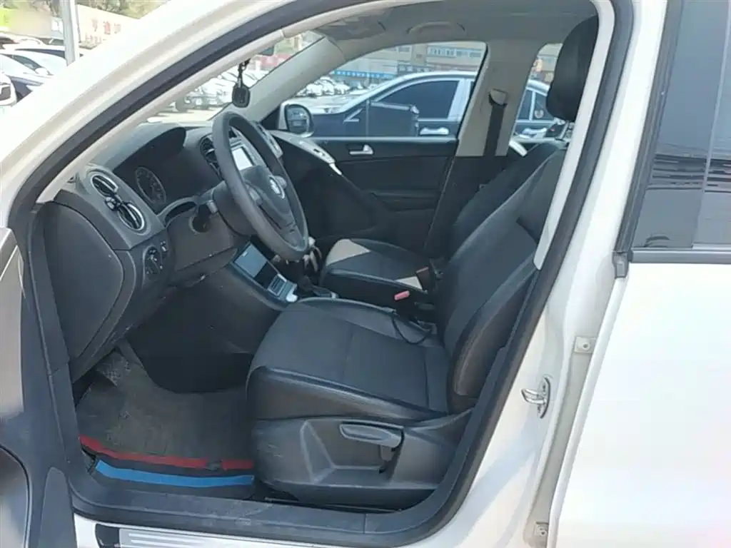 Volkswagen Tiguan 2015 1.8TSI Automatic 2WD Trendline фото 15