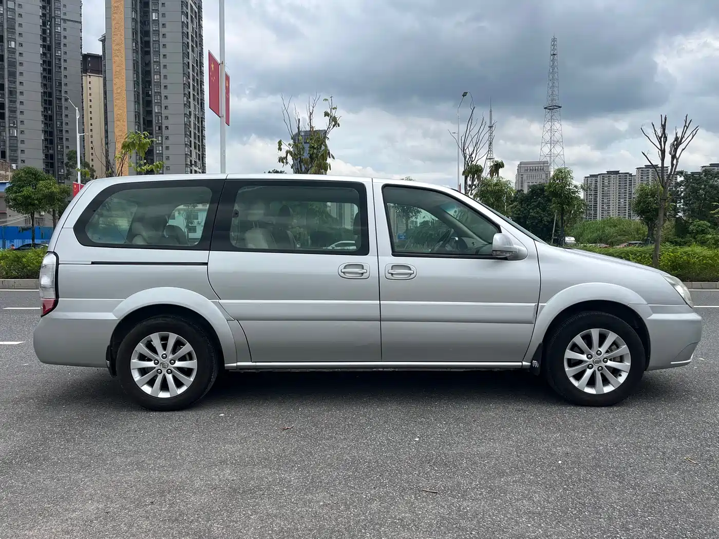 Фото 7 - Buick GL8