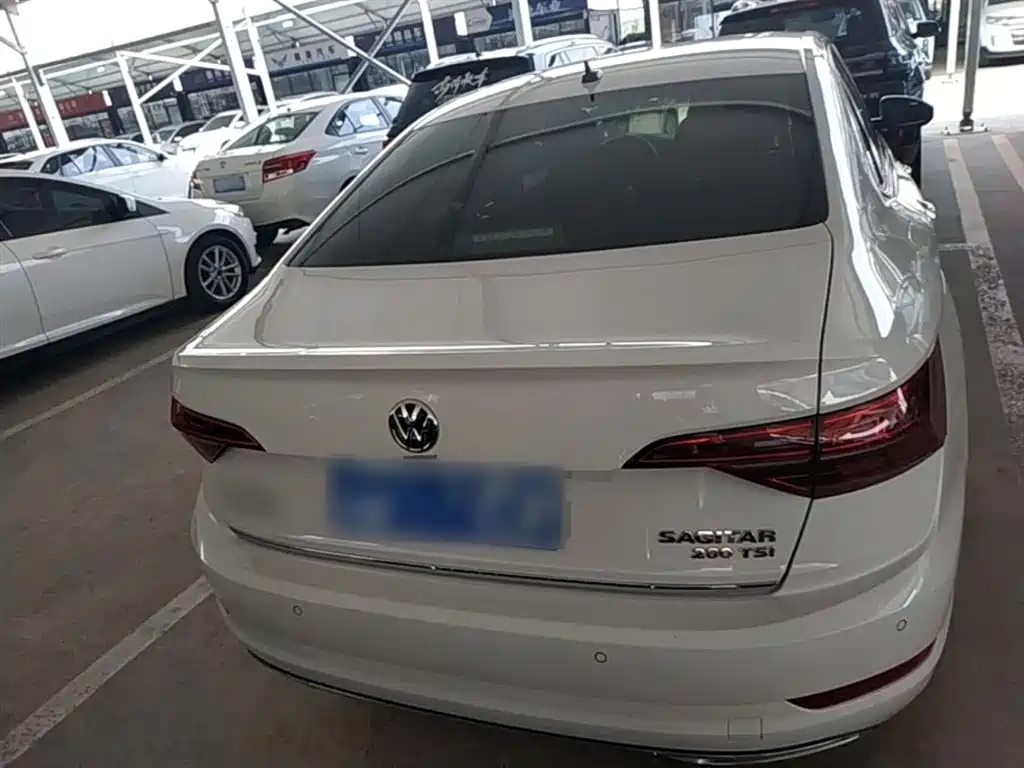 Volkswagen Sagitar 2019 280TSI DSG Luxury Edition China VI фото 4