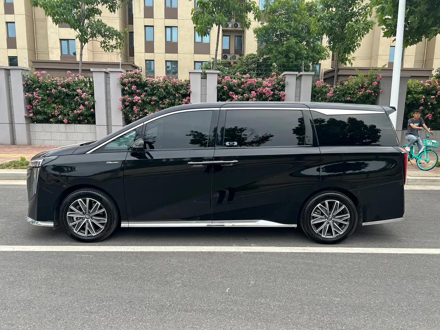 GAC Trumpchi Trumpchi M8 2024 Master Series Super Hybrid фото 12