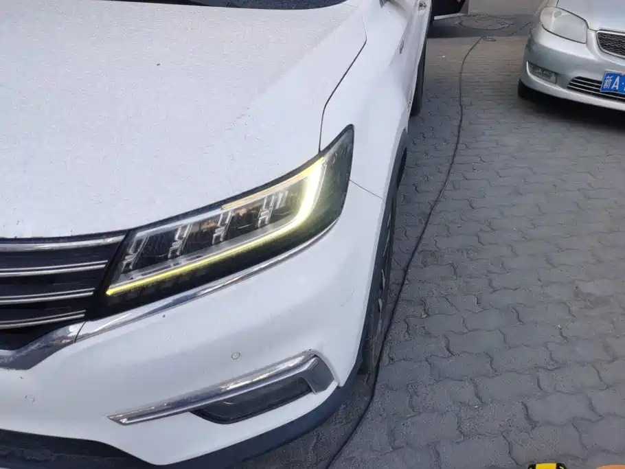 Roewe RX5 2016 2016 30T 4WD Automatic Internet Premium Edition
