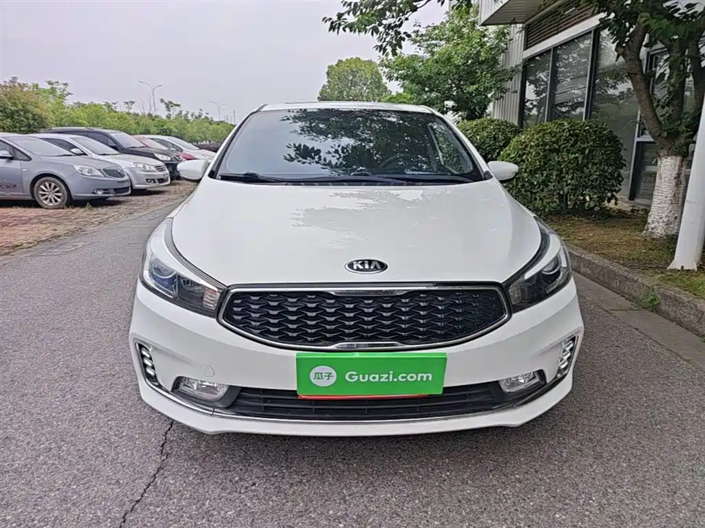 KIA K3