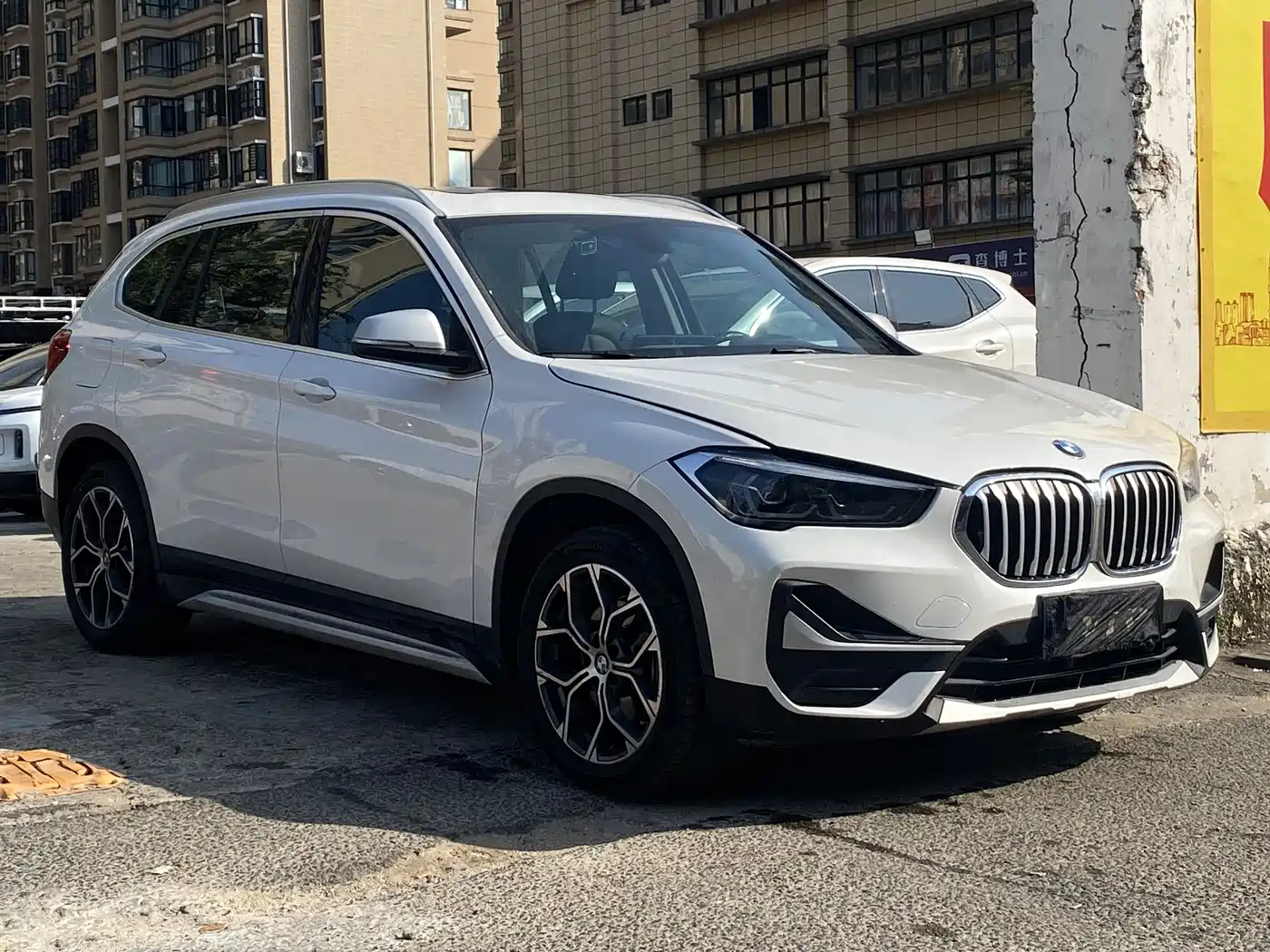 BMW X1 2022 sDrive20Li Fashion фото 12