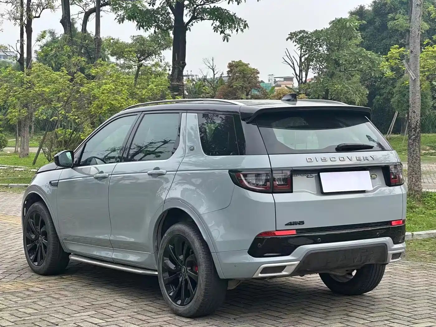 Land Rover Discovery Sport 2022 Model 249PS R-Dynamic S Performance Edition 5-Seater фото 13