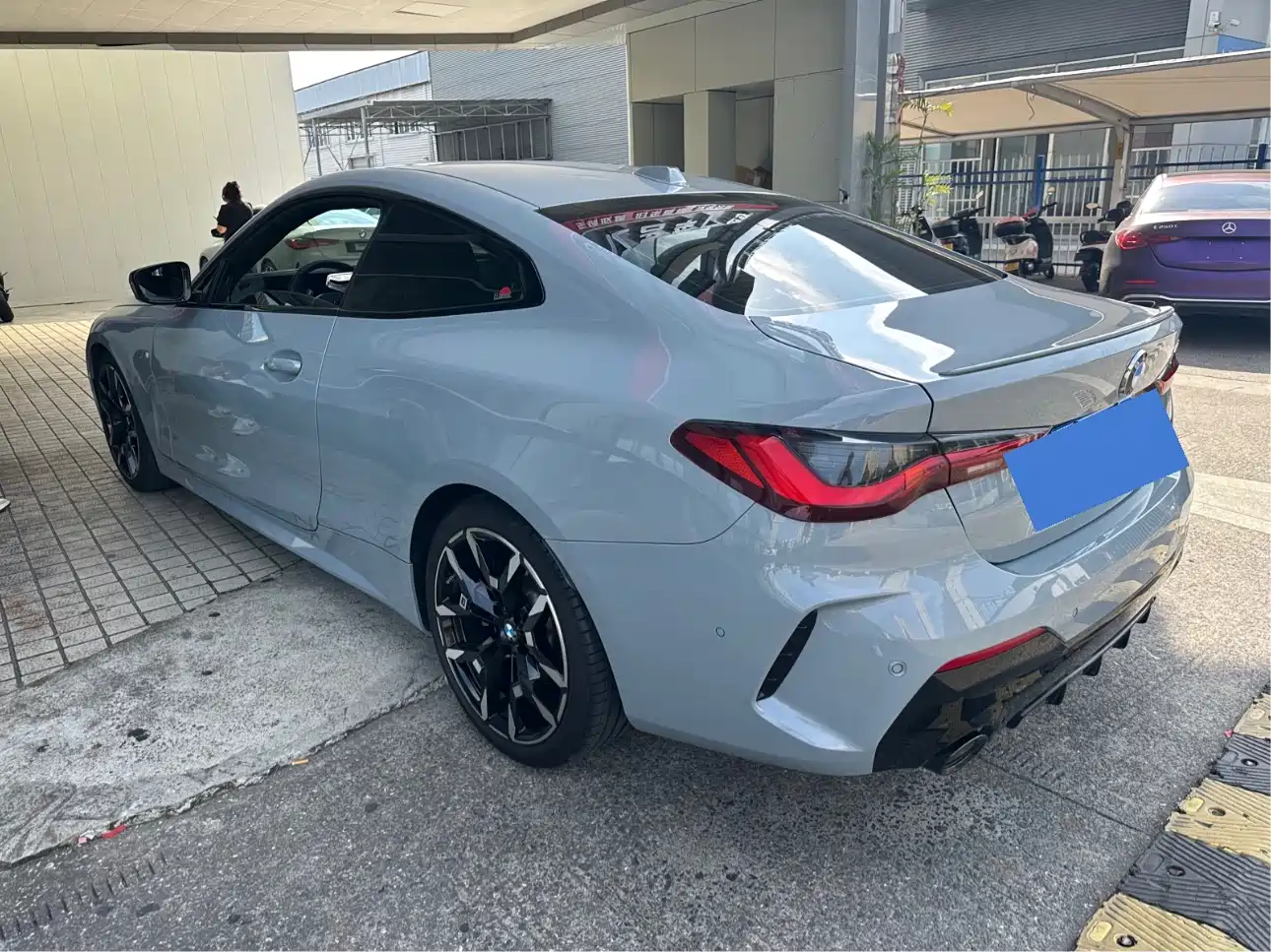 BMW 4 Series 2024 430i M Sport Shadow Edition фото 12