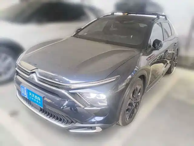 Citroën Versailles C5 X 2025
