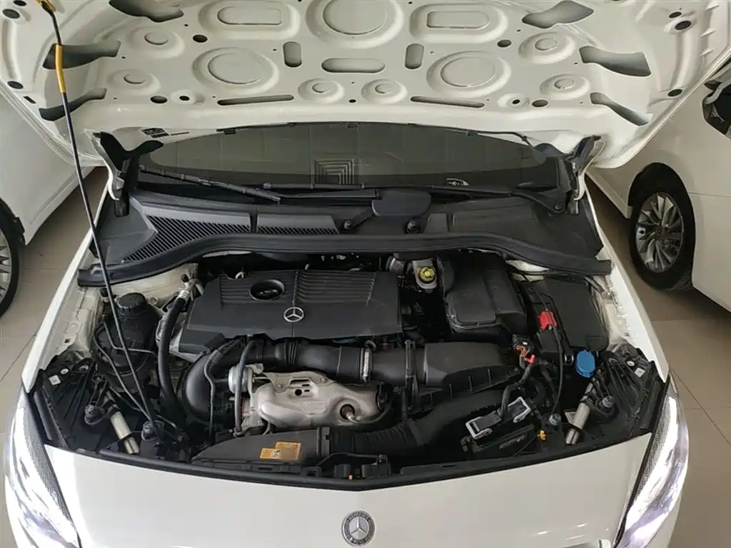 Mercedes-Benz B-Class 2016 B 200 Collector's Edition фото 20