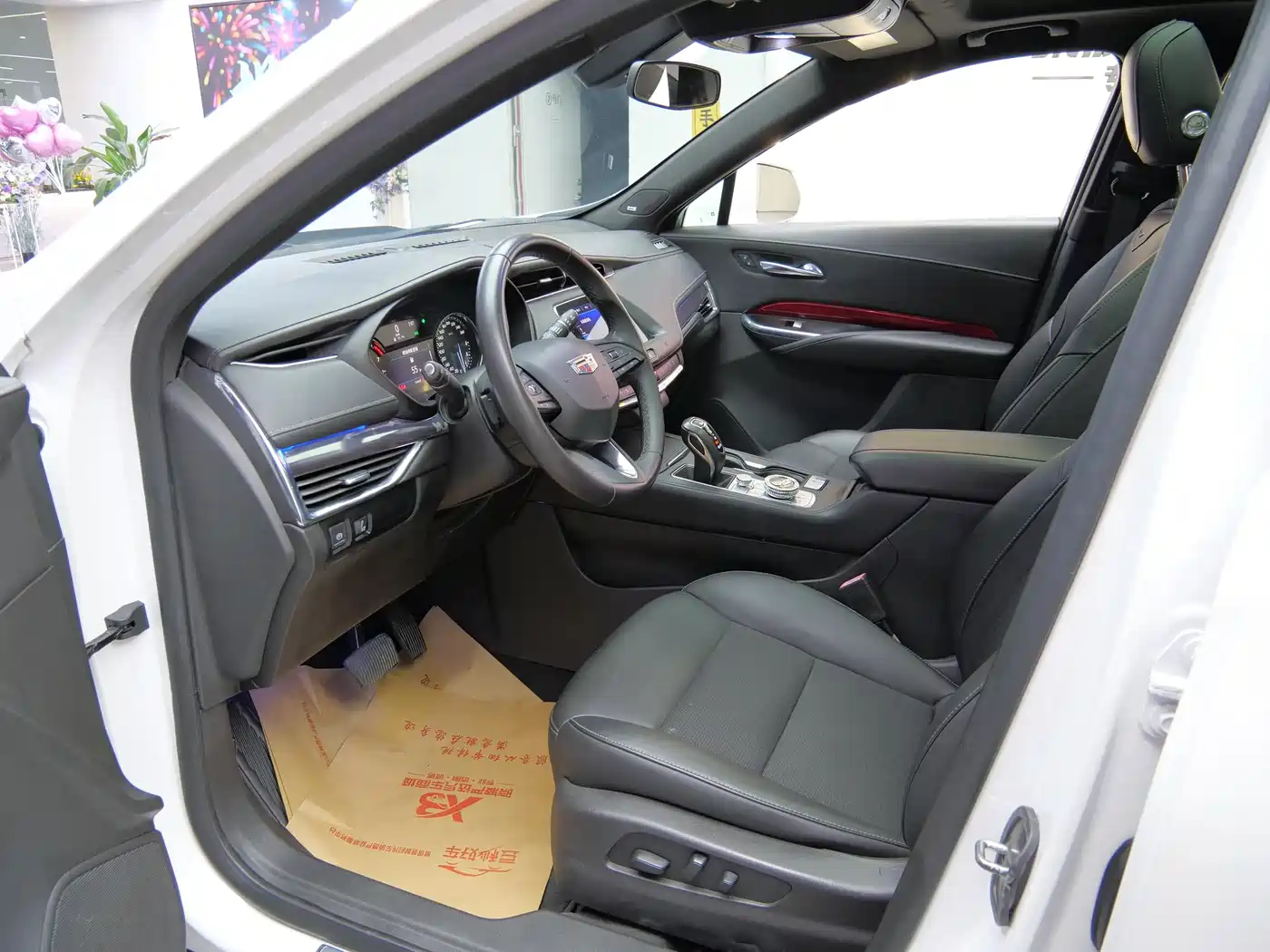 Cadillac XT4 2018 Model 28T 2WD Technology фото 8