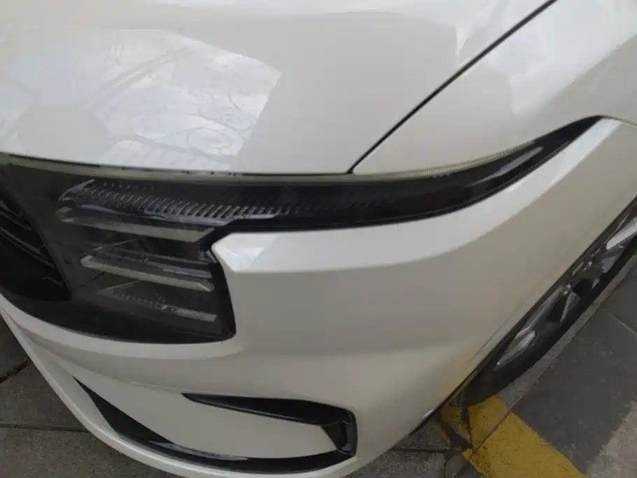 Фото 5 - Ford Edge