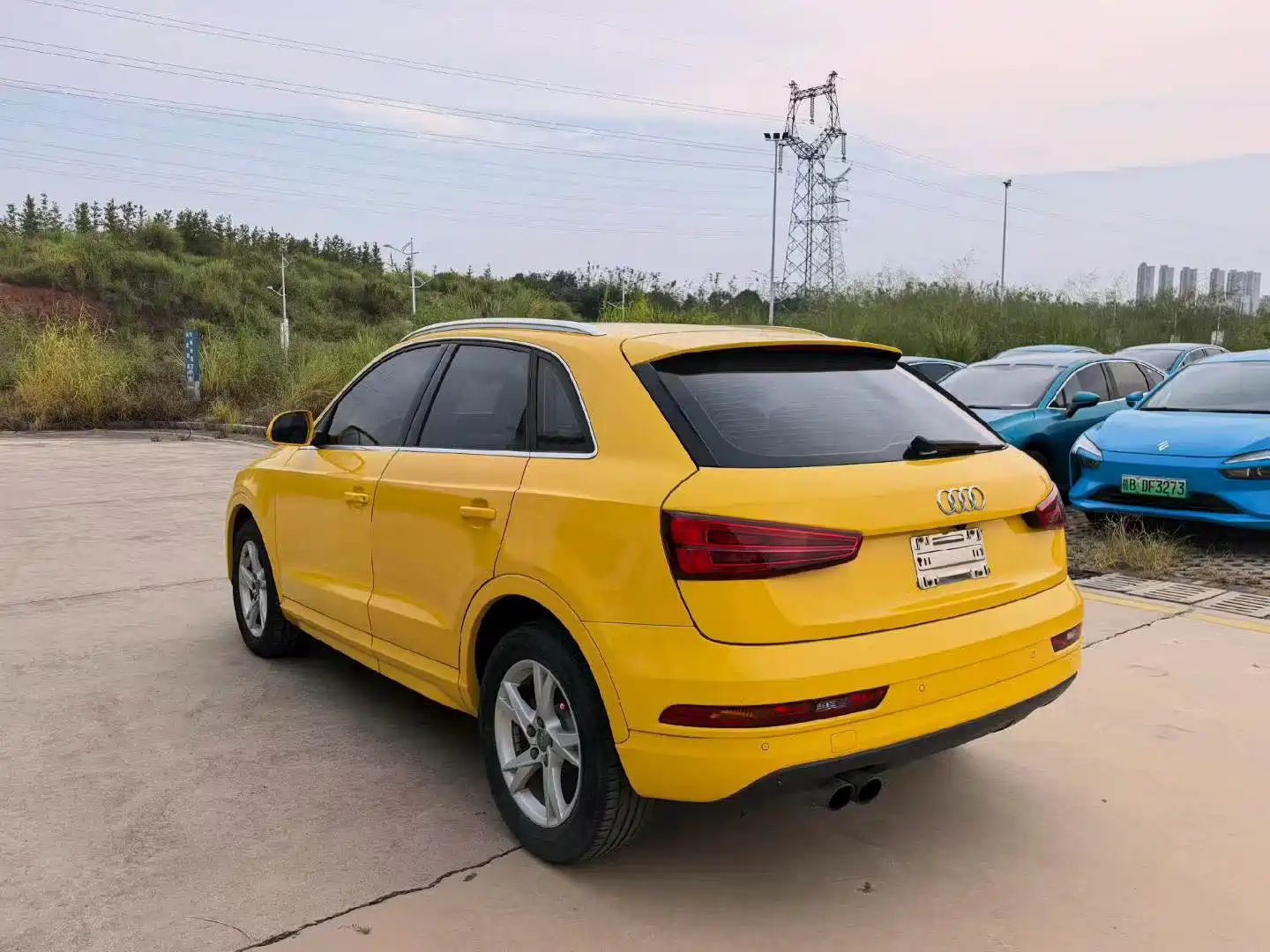 Photo 5 - Audi Q3